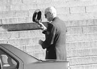 na10fo01.jpg (8422 bytes)