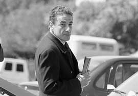 na17fo10.jpg (10415 bytes)