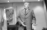 bu08fo01.jpg (7537 bytes)