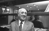 bu08fo02.jpg (7762 bytes)