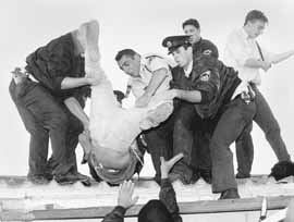 na21fo01.jpg (13175 bytes)