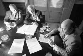 univer02.jpg (12965 bytes)