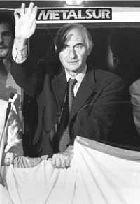 na02fo01.jpg (10696 bytes)