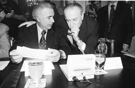 na05fo01.jpg (11855 bytes)