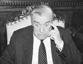 na12fo01.jpg (11864 bytes)