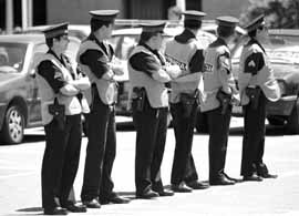 na17fo01.jpg (15219 bytes)