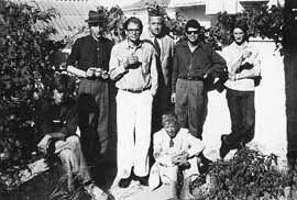 na25fo02.jpg (18897 bytes)