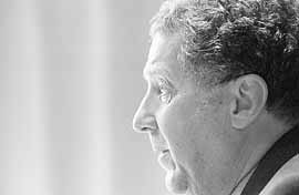 na10fo01.jpg (7685 bytes)