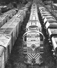 na16fo01.jpg (18097 bytes)