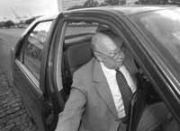 na11fo01.jpg (8824 bytes)