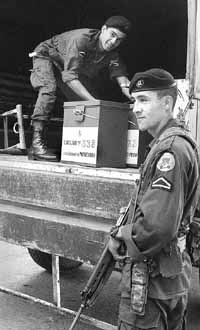 na19fo01.jpg (16243 bytes)