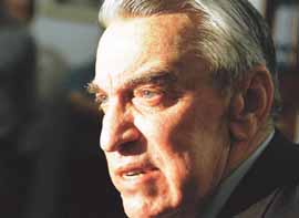 na03fo10.jpg (10199 bytes)