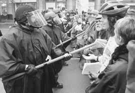 na24fo01.jpg (14475 bytes)