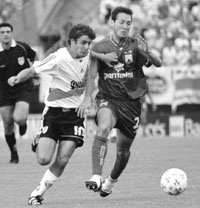 bu04fo02.jpg (18426 bytes)