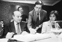 na09fo01.jpg (9530 bytes)