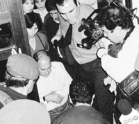 na04fo01.jpg (19494 bytes)