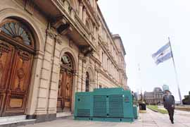 na17fo01.jpg (13549 bytes)