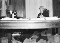 na05fo01.jpg (8560 bytes)