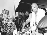 na06fo01.jpg (12052 bytes)