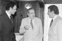 na09fo01.jpg (7286 bytes)