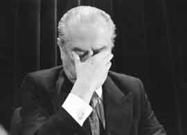 na07fo01.jpg (5993 bytes)