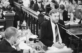 na09fo01.jpg (12507 bytes)