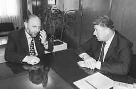 na13fo01.jpg (8902 bytes)