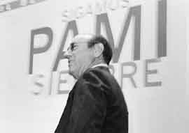 na08fo01.jpg (6152 bytes)