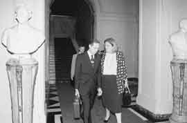 na15fo01.jpg (8602 bytes)