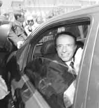 na07fo01.jpg (10432 bytes)