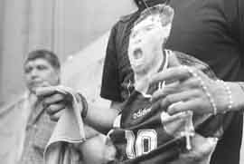 na04fo01.jpg (9095 bytes)