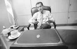 na06fo01.jpg (7377 bytes)