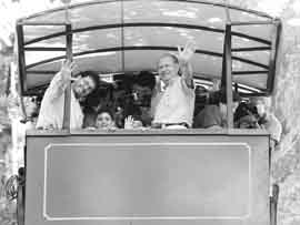 na21fo02.jpg (11220 bytes)