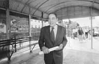 na17fo02.jpg (8632 bytes)