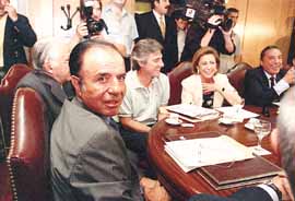 na03fo01.jpg (17540 bytes)