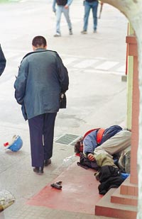 El ladrón muerto estuvo cinco horas adentro de la planta.