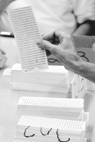 Una de las papeletas mal perforadas del condado de Palm Beach. 