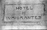 n La restauración comprende los revoques, todos los ornamentos,