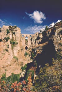 El impresionante tajo de Ronda, ciudad de origen celta a m&aacute;s de 700 metros de altura.
