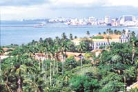 Desde Olinda una panor&aacute;mica de la capital de Pernambuco.