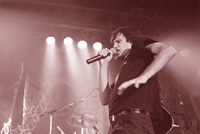 Los Piojos hicieron delirar a unos 9 mil jóvenes en Cosquín.