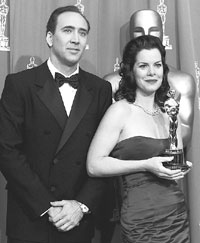 Nicholas Cage y Gay Harden, la sorpresa.