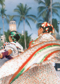 Todos los dias, fiesta mexicana frente a la plaza principal.