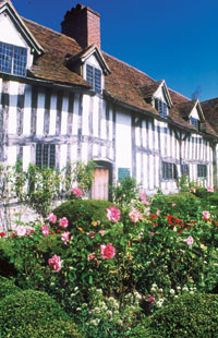 La casa de Mary Arden, la madre de Shakespeare. Ubicada en las afueras de Stratford, fue construida en el siglo XVI.