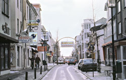Invierno: Laugavegur, la principal calle del centro de la capital.