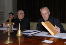 /fotos/20080605/notas/Reunion_obispos_.jpg