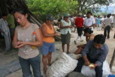 /fotos/20090609/notas/peru_indigenas1.jpg