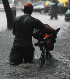 /fotos/20100220/notas/lluvia_daniel_luna_1902103_81476.jpg