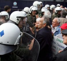 /fotos/20100303/notas/greciaprotestas.jpg