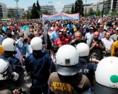 /fotos/20100520/notas/grecia_marcha.jpg